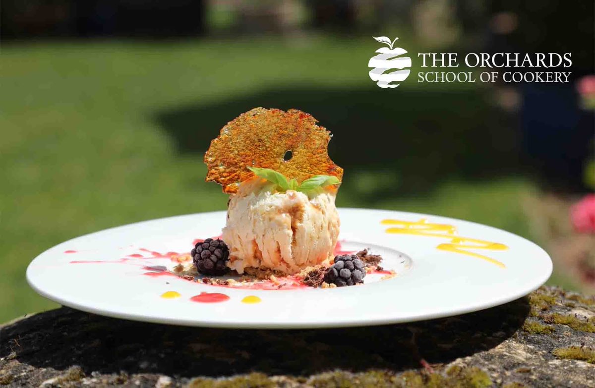 OrchardsCookery's tweet photo. It's been another busy day in the kitchen and here is just a taste of what our Chalet Cooks have cooked up today...✨✨ Roast Pork Loin with a deliciously savoury stuffing 😋Salmon and Prawn Méli Mélo 🍤and creamy Honeycomb Ice Cream 🍦😍 https://t.co/EmFukRYPMf
