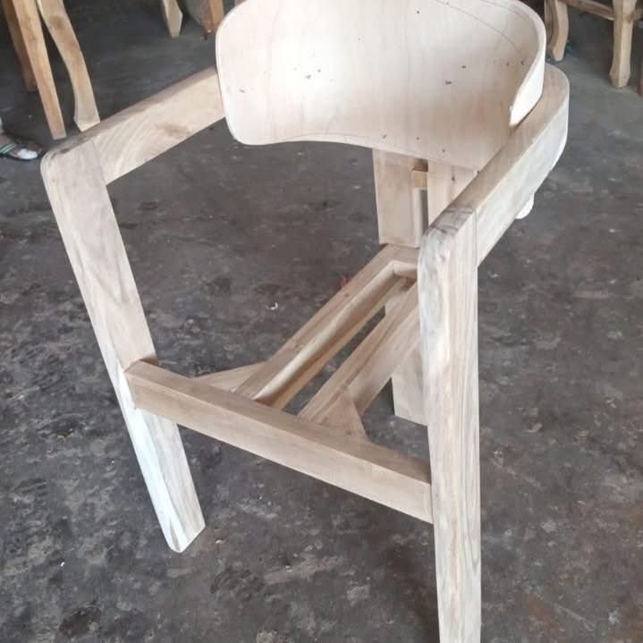 vintafurnitures's tweet photo. How it started. To finishing https://t.co/65qzdHgjvN