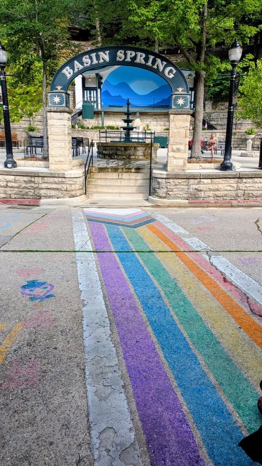 IndivisEurekaSp's tweet photo. Eureka Springs, Arkansas, Pride! 
#Pride https://t.co/5BTpyCj7zt