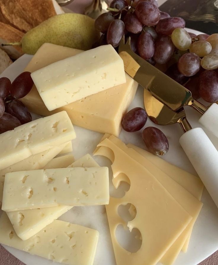 limbicangel's tweet photo. ♯┆food poll - cheese edition ˙★ ̟  

🏷️ #edtwt #mealspo #foodpoll  #ricecaketwt #shedtwt #thisorthat #interactive #interactivethread #edrtwt https://t.co/6cQF9wEiH8