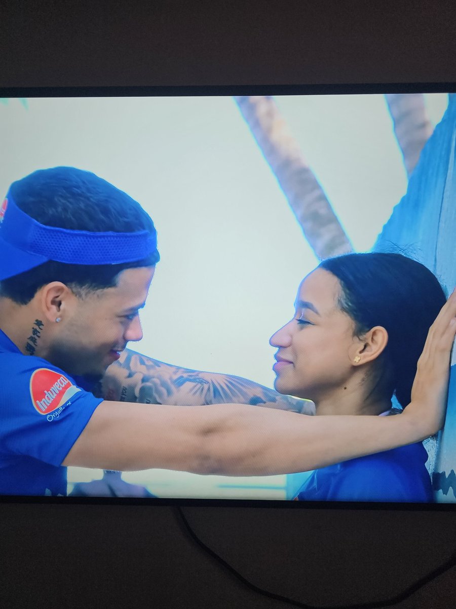 JenleySteven's tweet photo. Y no le gustaban blanquitos segun ella. 
#planetaalofoke https://t.co/zAIJAmzpkM