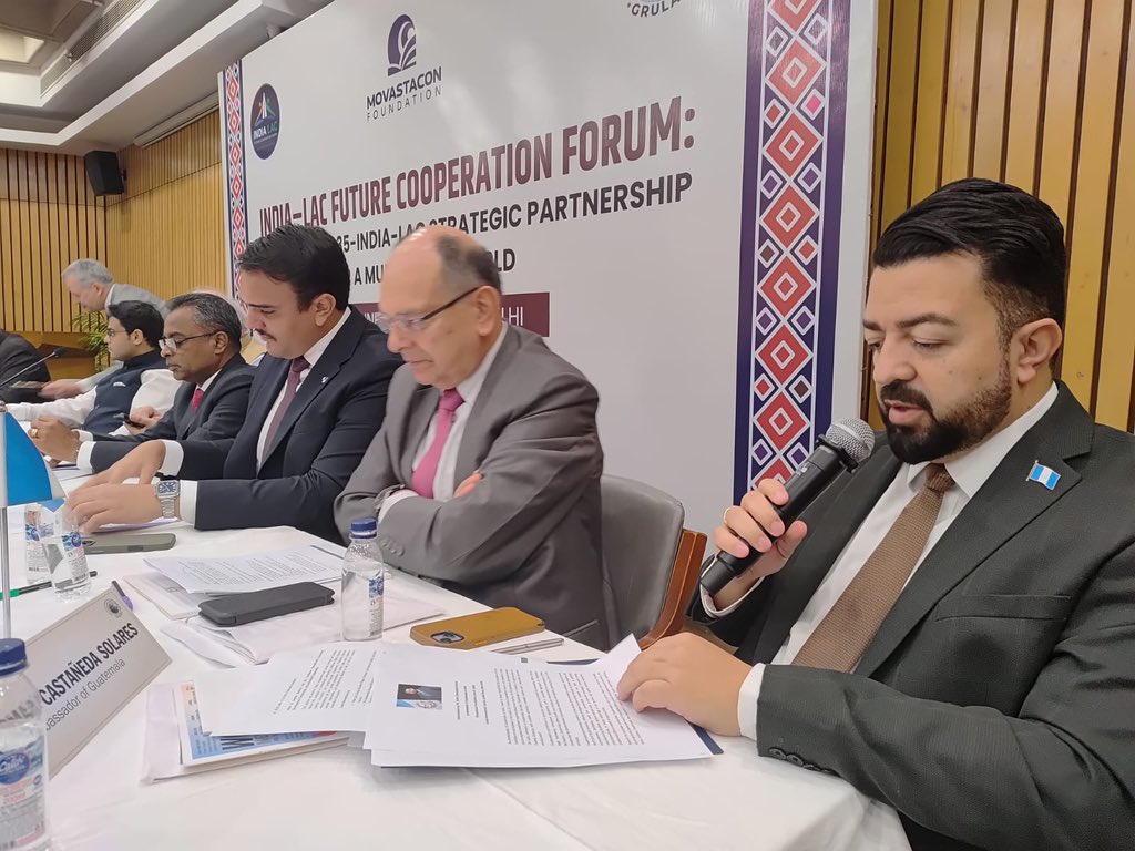 MinexGt's tweet photo. #GuatemalaEnIndia | Guatemala presenta oportunidades de inversión y negocios en foro India-América Latina y el Caribe.

Lee la nota ➡️ https://t.co/dGtKi2revT https://t.co/CRUfZqRRoq
