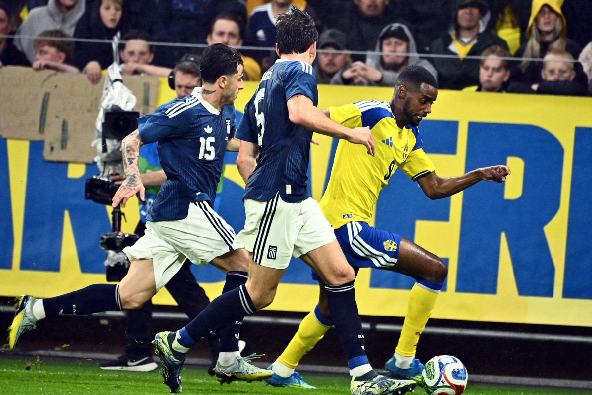 WCArabVision's tweet photo. #إستعدادات_المونديال  | إستعداداً لكأس العالم 

نهاية المباراة الودية:

🇸🇪 السويد   2 - 2   اليونان 🇬🇷 https://t.co/qEwUKszbIa