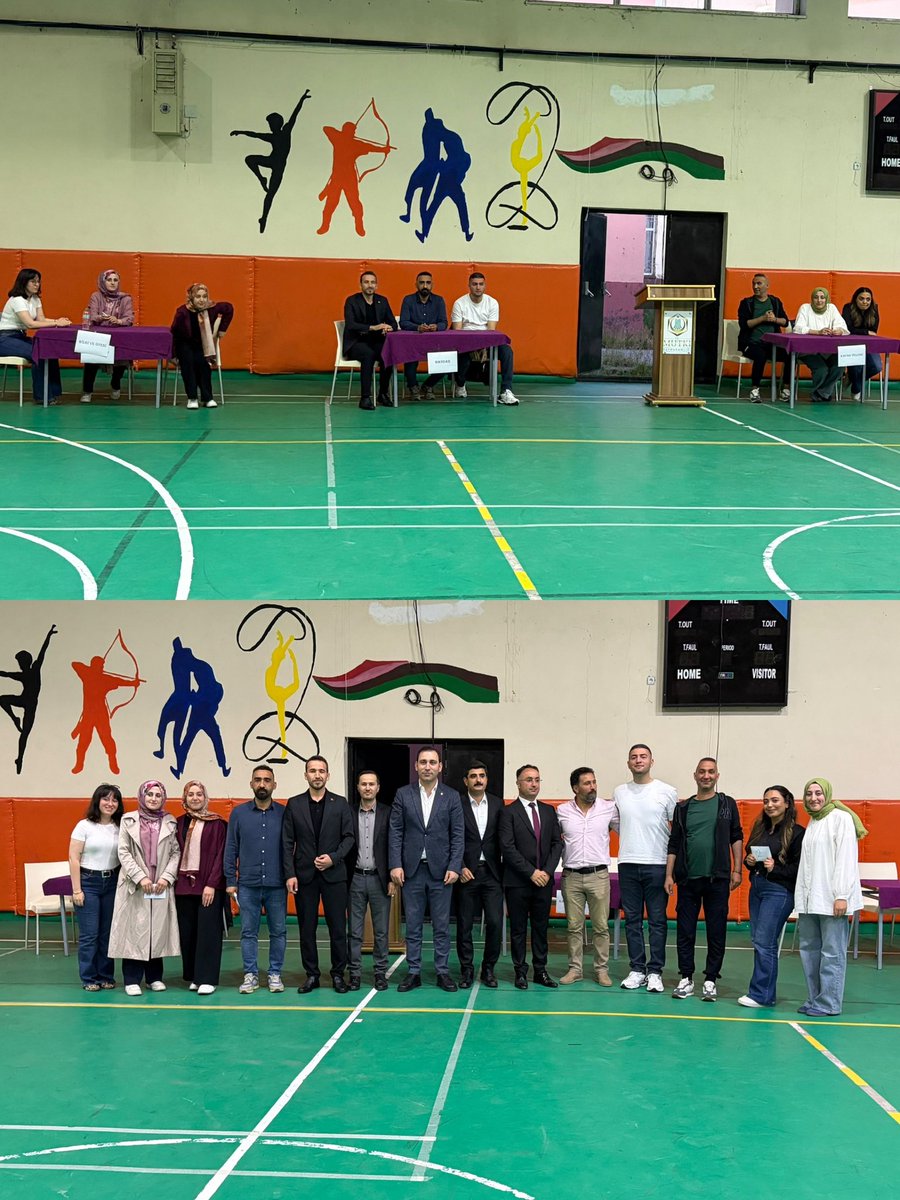 MutkiMEM's tweet photo. Mutki Yatılı Bölge Ortaokulu Kapalı Spor Salonunda düzenlenen “Mutki Öğretmenler Arenası” Öğretmenler Arası Bilgi Yarışması, Müdürümüz Sayın İbrahim YEŞİLIRMAK'ın katılımlarıyla coşkulu ve heyecan dolu bir atmosferde gerçekleştirildi.       
@tcmeb @Bitlis_Mem @ibrahimyslrmak https://t.co/rXSbBIOWGN