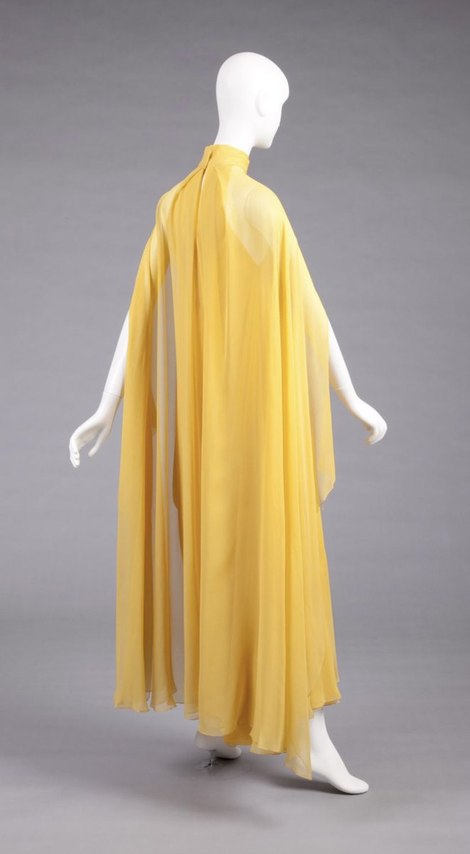kateStrasdin's tweet photo. Apparently when a new collection by George Stavropoulos arrived in Oalm Beach in the seventies, it was a sign that party season had begun. This cheery chiffon hopefully had some fun times, the wearer floating in her dreamy dress #goldsteinmuseum #fashionhistory https://t.co/ujsTc17pHJ