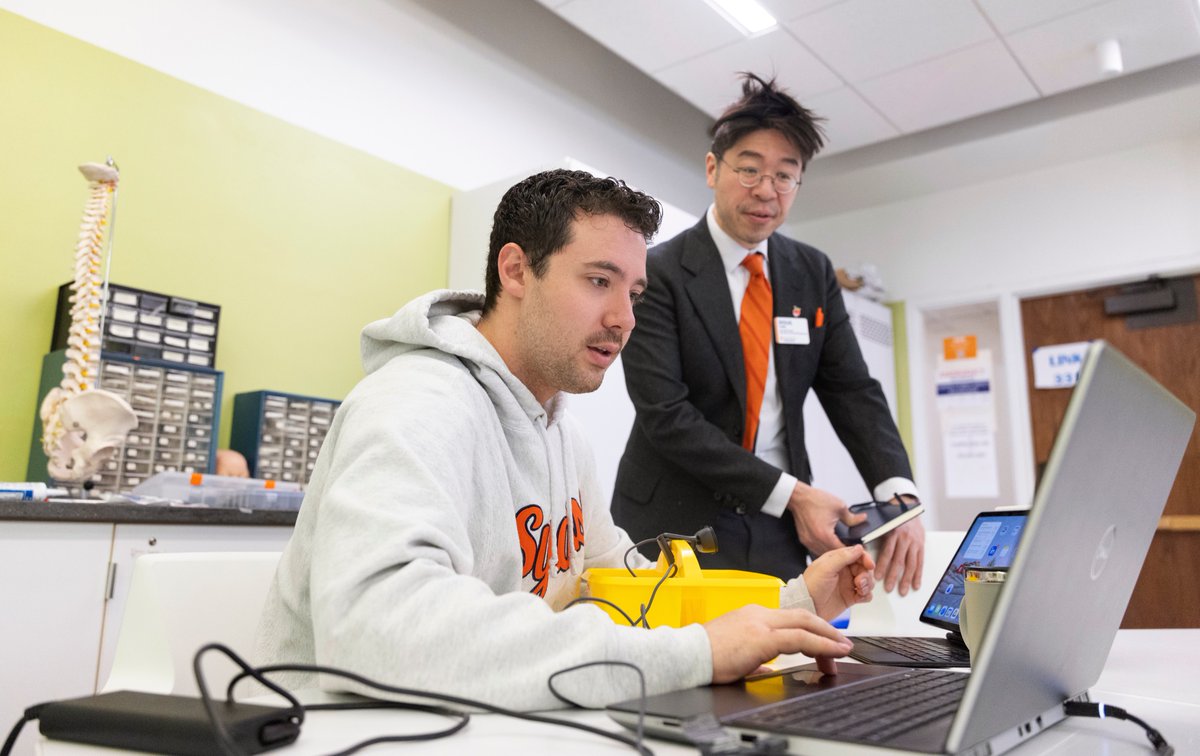 SyracuseU's tweet photo. #SyracuseU’s Intelligence++ program is where inclusivity meets entrepreneurship 💡 

The program equips students across various schools and colleges with the tools to create products and services that promote an accessible campus community. 

Learn more: https://t.co/sjLVf1RlxI https://t.co/zyQuBllVW3