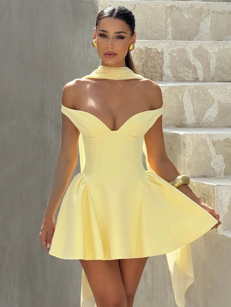 AdaPereway's tweet photo. Yellow can be so beautiful 😍😍 https://t.co/BtkCVIMbxa