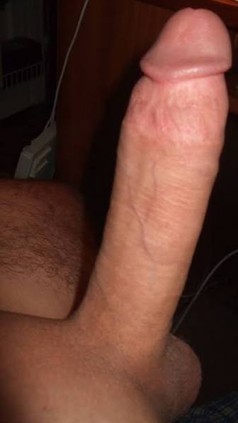 Continenta86's tweet photo. My dick 🙂❤️ https://t.co/7ctF6x8MOJ