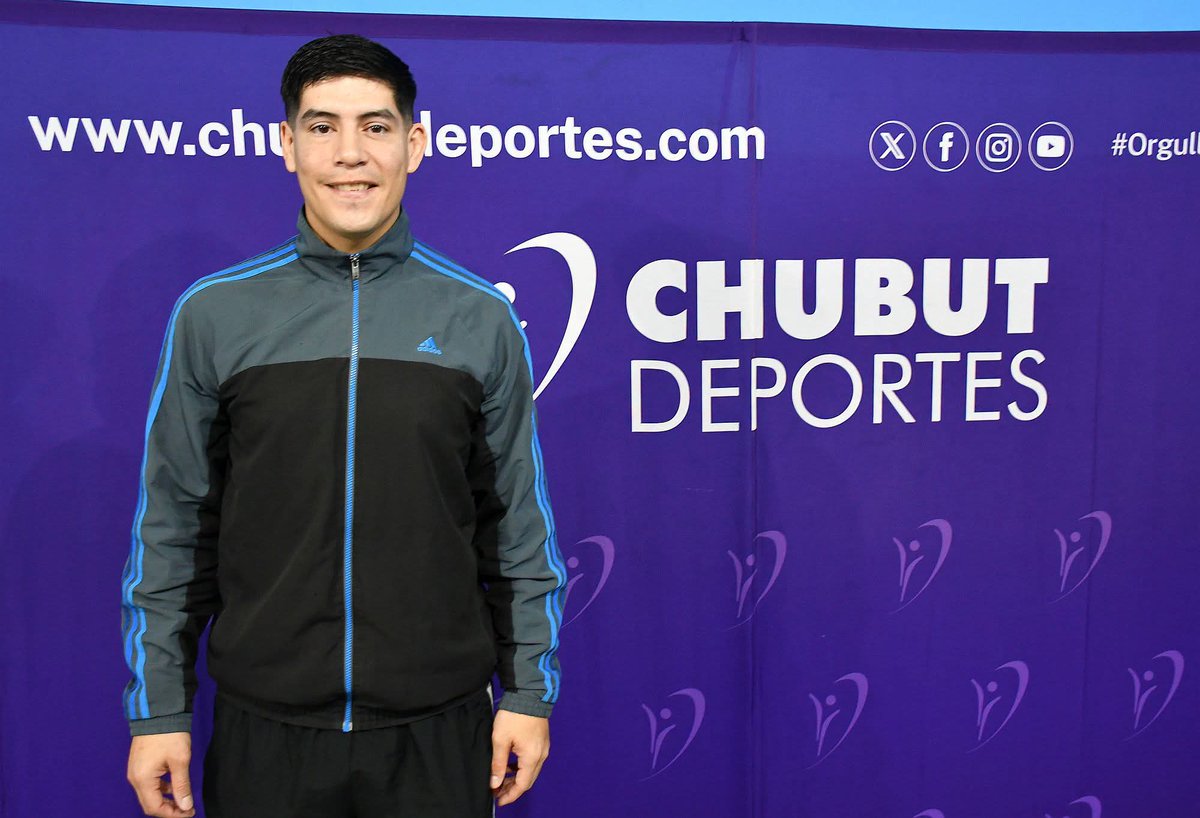 MCSERON's tweet photo. @chubutdeportes_ #newcom 🏐    
Pablo Almendra: “Chubut Deportes ha sido un pilar fundamental para el desarrollo del newcom en la provincia”

El profesor y entrenador del equipo Rawson CAP Newcom, visitó Chubut Deportes y habló ....
💻👇
https://t.co/7wgsnh9GyA https://t.co/NTle1kC5ld