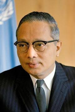niru_nahar's tweet photo. #Burmese diplomat U Thant was the United Nations secretary general in the sixties for 10 years. His country was under #military_rule, not adhering to any #UN_charters for #human_rights. U Thant was a systematic liar in the UN serving the purpose of #oil_companies.
Look at the continuous #militarization, downhill and #chaos of Burma. It produce  liars like U Thant, Aung San Su Ki, Slave running military.
Look at the trajectory of #unelected_diplomat Khalilur Rahman. An international success and a complete failure in regional relationship.
One can guess who are the pay-masters of the likes of U Thant and #KhalilurRahman.
If Bangladesh can't get of the grip of civil and military #bureaucracy, the dynastical politics, it's actually inviting Burmese type chaos in the long run. There #Buddhist monks aided the agents of chaos, here #Mullahs brewing chaos daily.
Even Burma's erstwhile ally #China now giving arms to all party in the hope that digital scam centers stop in the border.
Bangladeshi scammers are now caught in #Nepal.
U Thant, Khalilur Rahman's #children settle abroad. It's the poor folks pay the #price of the chaos.
If the Khalilur Rahman's are not pushed out of the scene, it will be too little, too late soon like Yunus' 18 months and the Burmese disaster.
@ShawrupSohrawardy