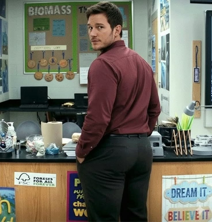 dudes_yeah's tweet photo. Sniff his butt dude https://t.co/rglwKQKwzB