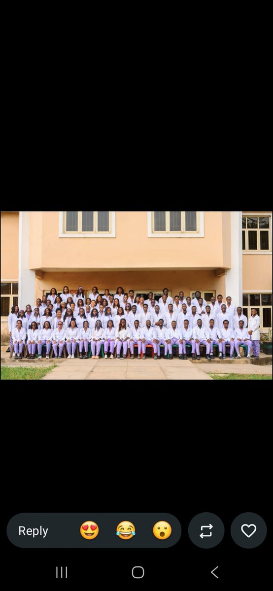 FaithDaBender's tweet photo. Congratulations to the latest Bowen doctors. #AstraAspera 
Congratulations @bowen_med
Welcome on board colleagues. https://t.co/J0CzC0QGwL