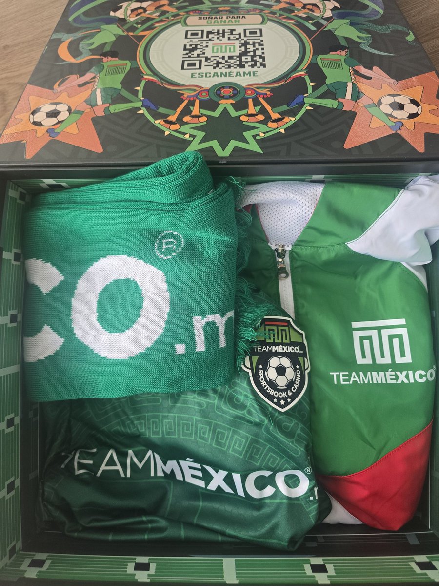 jonasigo's tweet photo. Ya me llegó mi cajita de @teammexicomx que chulada https://t.co/3Mjw2ytYAd