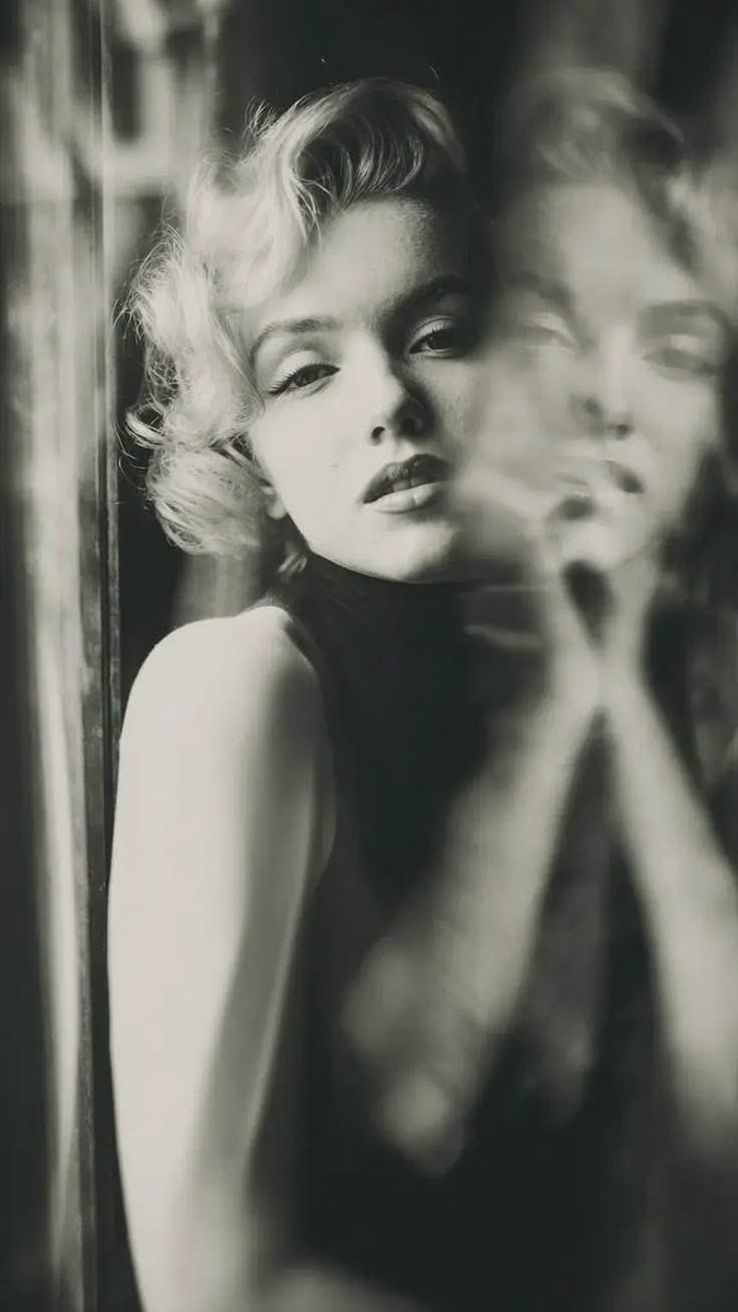 LindFritz's tweet photo. Marilyn 
Monroe https://t.co/jRPlJXwY9E