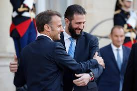 EmmaWK310's tweet photo. @francediplo On ne peut pas à la fois pleurer sa disparition et applaudir ceux qui la tuent chaque jour un peu plus. Arrêtez l'hypocrisie. #MacronTrahison. Partez. Vitte!!! https://t.co/nUXVNN68wC