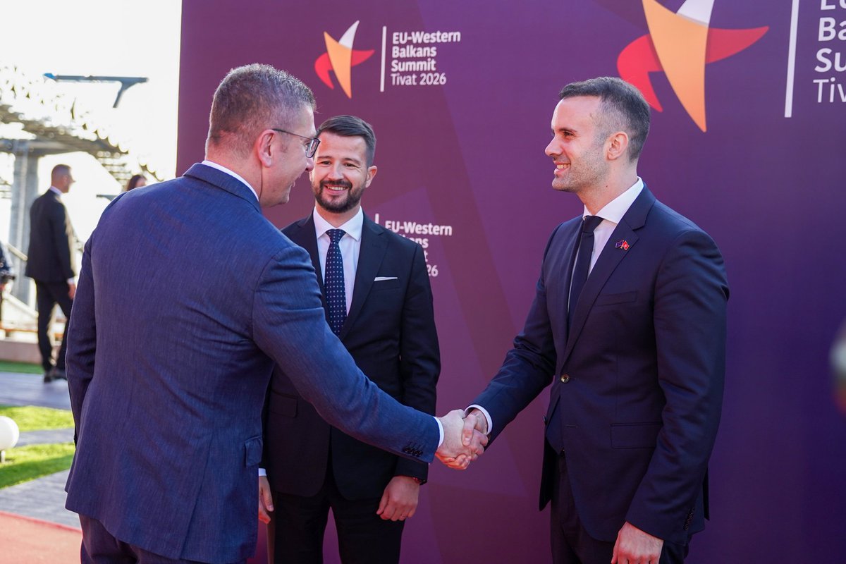 MickoskiHM's tweet photo. Вечера во организација на Претседателот на Црна Гора, Јаков Милатовиќ, во пријатна и пријателска атмосфера со учесниците на самитот. https://t.co/iyHhpba2aE