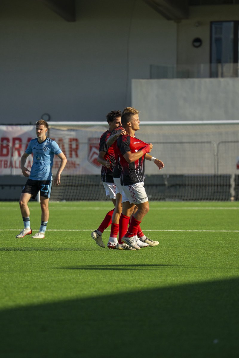 LincolnRedImps's tweet photo. What a season and what a journey, Tjay.

Some paths just feel written in destiny, and this season was one of them. Wishing you every success in the next chapter.

Thank you for everything.

Once a Red Imp, always a Red Imp ❤️🖤 https://t.co/Xpr3DCvDAA