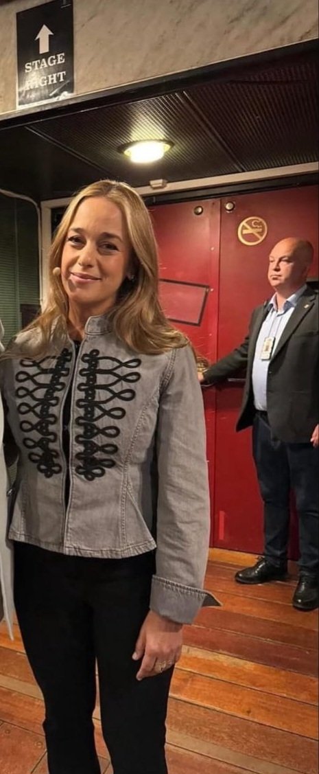 HotelMusipan's tweet photo. Comunicado: con esta señors ni a la esquina, ni el marido. Y que se vaya a la mierda quien diga: "quieran o no". https://t.co/EvuCupnbPX