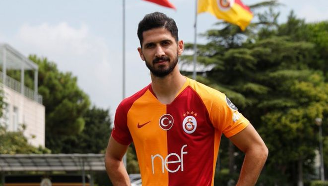 Yilmaz_Daichin's tweet photo. Sakatlıklardan dolayı belki yüzü gülmemişti ama siyasetin 'Fener'e git' baskılarına rağmen dik durup Galatasaray'ı seçmişti... GS'liliğini torunlarımıza anlatacaz https://t.co/lbtWrbGEPQ