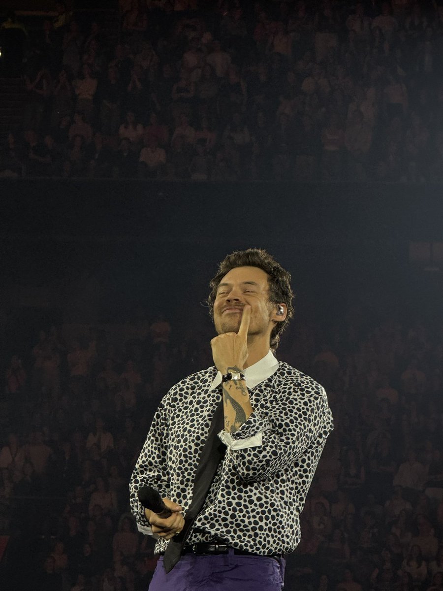 finedline's tweet photo. he’s so cute brb crying #TogetherTogetherAmsterdam https://t.co/3ilCxlBK6v