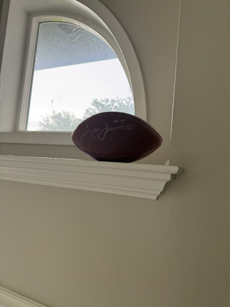 Delbartthe3rd's tweet photo. Greg “The Leg” Zuerlein signed football is a must for house decor https://t.co/xm8Urh6lA4