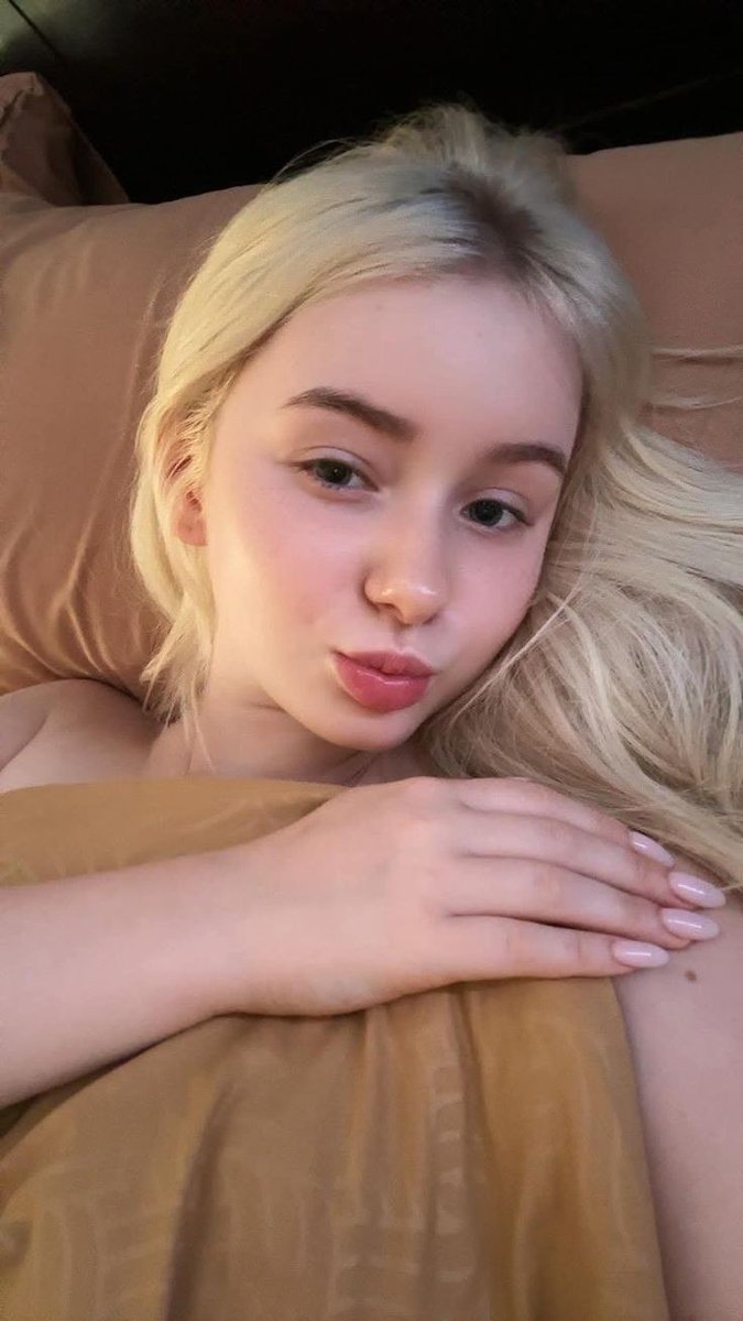 Rose bryne tweet media