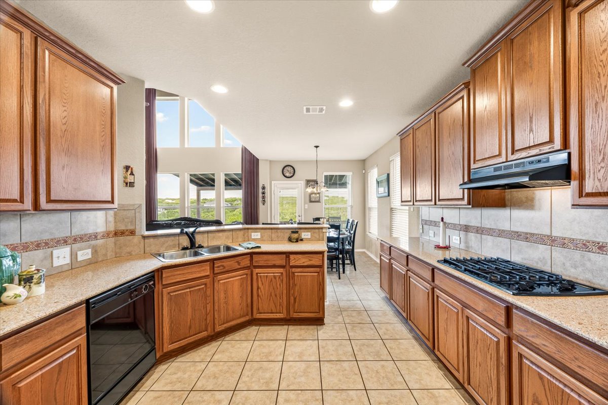 SAhomeguide's tweet photo. ***San Antonio Home For Sale!***
4bd/2.5ba | 2,830 sqft | 78261
Price &amp; Details: https://t.co/Tff1Wa29ot https://t.co/HPmSYQ4nUv