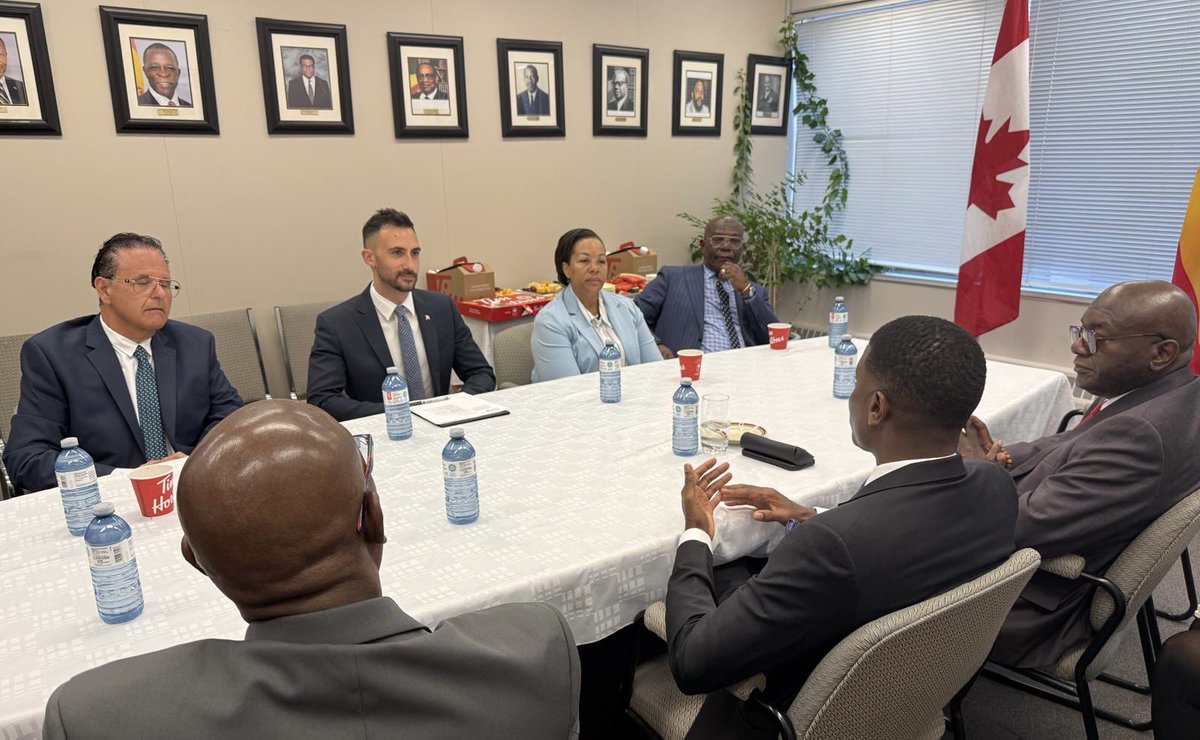 RudyCuzzetto's tweet photo. Honoured to join Minister @Sflecce for a productive meeting today with the Prime Minister of Grenada @hondickon Mitchell. From energy security and infrastructure to workforce development, we discussed opportunities to strengthen relationships between Ontario and Grenada. 🇨🇦🇬🇩 https://t.co/NVKVifu91Y