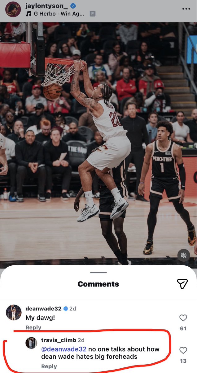 SpidaMode's tweet photo. Dean wade has created a new legacy for himself, and it involves foreheads? 😭 https://t.co/KRZVwGorM3