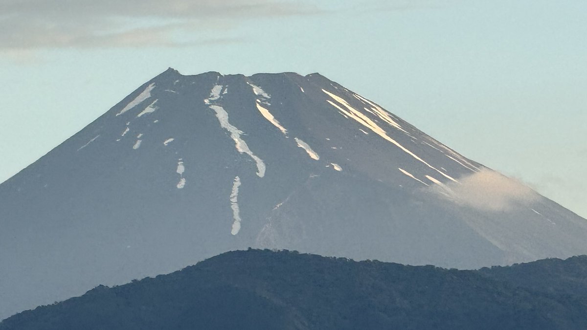 h_375_'s tweet photo. おはようございます😊☀️🗻 https://t.co/AnUa3q5zgi