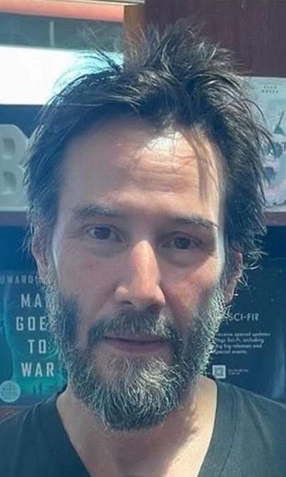 keanu reeves private tweet media