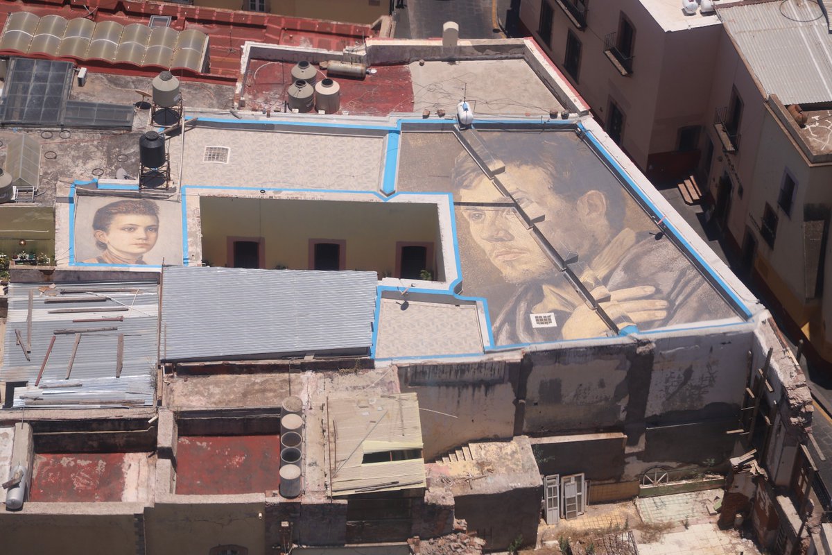 ZacatecasTravel's tweet photo. 🎨🖌El Museo que puedes admirar desde el cielo de #Zacatecas.
Toma atención al subirte al Teleférico Zacatecas para admirar las distintas expresiones artísticas que fueron plasmadas en los techos de algunas casas
#ZacatecasDeslumbrante https://t.co/TPuxGdz3jr