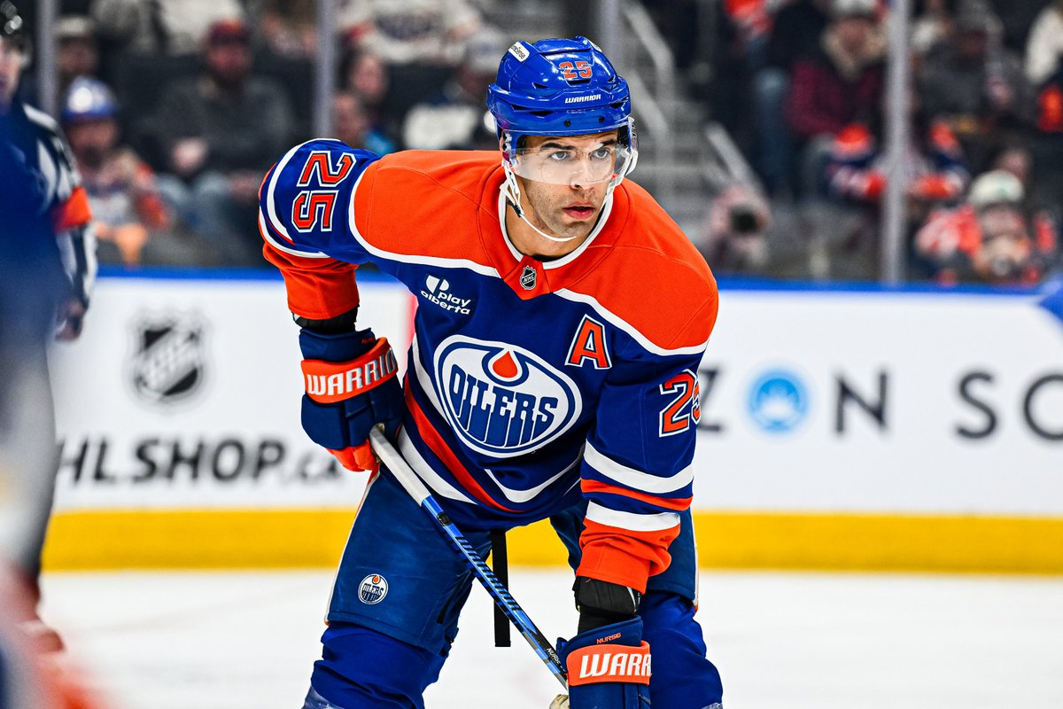 GinoHard_'s tweet photo. The Oilers are looking to trade Darnell Nurse as soon as possible, per @SportsnetSpec 👀

GM Stan Bowman will meet with Nurse in the coming days, but that $9.25M cap hit will be challenging to move 😬 https://t.co/O4zjR2ib1F
