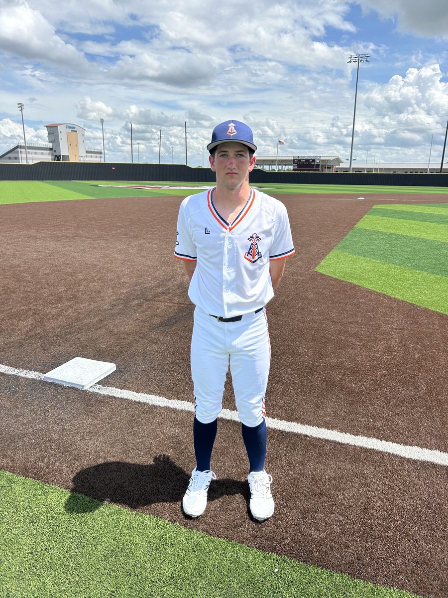 FiveToolTexas's tweet photo. F: Houston Wildcatters Orange South 2027 9, Wow Factor Nation Texas 1
PoG: Preston Pulsipher 4 IP, 6K, 0H, 1R
Hitter: Austin Syfert 2-2, 2RBI https://t.co/d2pDFaMQrf