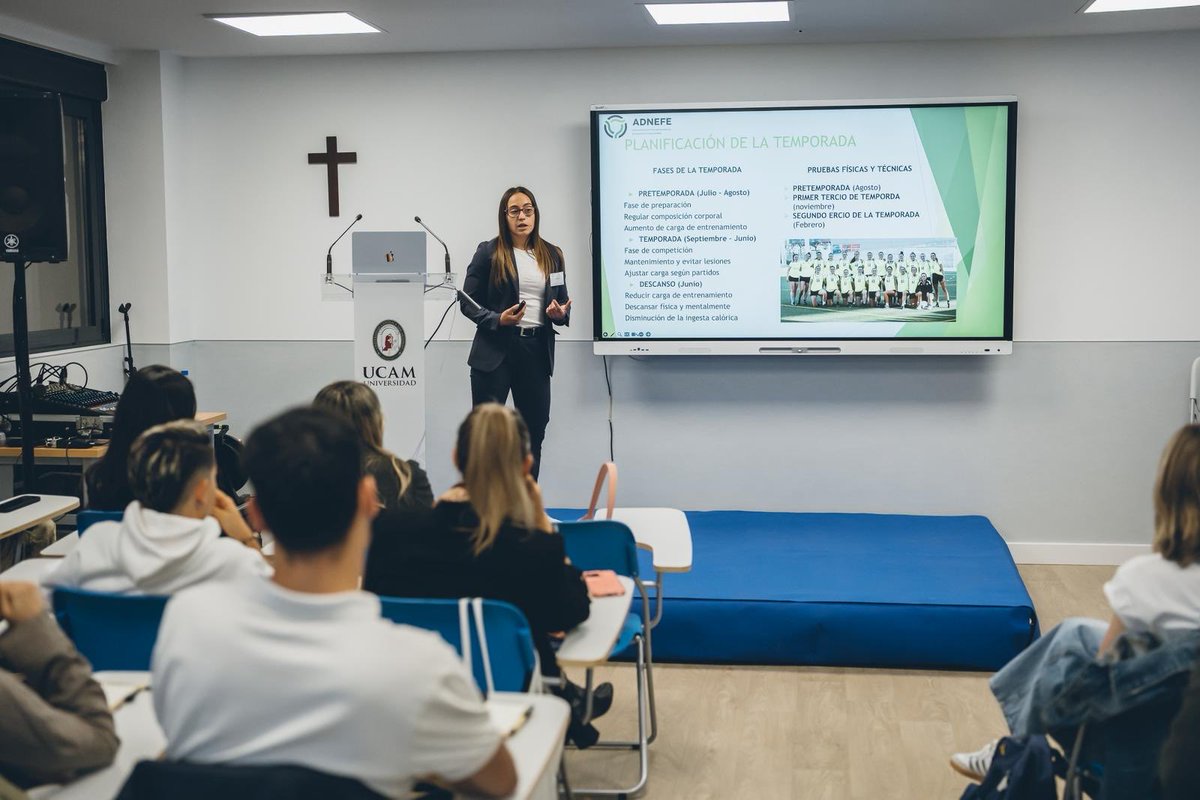 ADNEFE2020's tweet photo. Desde ADNEFE queremos agradecer a Coral Couso 👏🏼

Su ponencia sobre la importancia de la nutrición en el arbitraje, hizo que conozcamos nuestro trabajo en otro ámbito 💪🏽⚽️

Esperamos que todos los asistentes hayáis disfrutado 😊✌️

#ADNEFE #TodosUnidosAlimentamosElFútbol https://t.co/oJYyQ8F77u