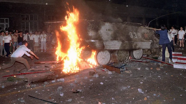 PamphletsY's tweet photo. The "Peaceful Protests" in Question...

Marco Rubio is a Lying Scumbag...

What Happened at Tiananmen Square was a Terrorist Attack by Western Intelligence

The Reason that it Offended United Statesians is simple, the Terrorists who were slaughtered worked for or with the CIA https://t.co/ZYEdwsphbn