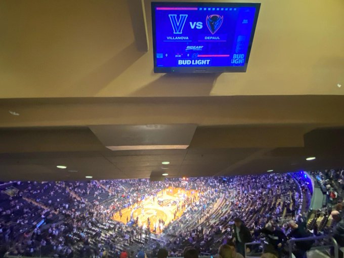 br_betting's tweet photo. You can sit here at MSG for Game 3 of the NBA Finals for a calm $7.5K 😭

(via @JoePompliano) https://t.co/ZTNB3Hr0dn