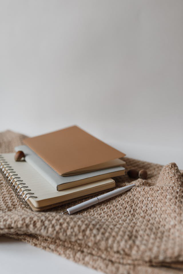 RidgeWrites's tweet photo. Querying is a long process sometimes, but keep going. #amwriting #scifi #youngadult https://t.co/4DNtWd4Q9w