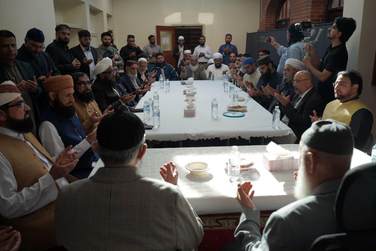 TahirulQadri's tweet photo. UK, Birmingham: His Eminence Shaykh-ul-Islam Prof. Dr Muhammad Tahir-ul-Qadri visited Sultan Bahu Trust Mosque in Birmingham for Fateha and dua for the late Sultan Niyaz-ul-Hassan Qadri and the sister of Faiyaz-ul-Hassan Qadri.

During the visit, Shaykh-ul-Islam shared cherished memories from the early 1970s, reflecting on his spiritual connection with Darbar Sultan Bahu in Pakistan, where he would spend time in meditation and spiritual reflection, and the blessed gatherings he attended there with respected Ulama-e-Kiraam and spiritual elders.

The gathering was attended by senior scholars, spiritual personalities and community representatives, including Pir Niaz-ul-Hassan Qadri Sultan Bahu, Mufti Yar Muhammad Qadri, Syed Farooq Shah, Pir Tayab-ur-Rehman, Allama Ghulam Rabbani Afghani, Mufti Faiz Rasool, Sahibzada Bilal Sultan, Allama Bilal Ashrafi Qadri and Allama Abdul Sattar Siraj, who warmly welcomed Shaykh-ul-Islam and expressed their happiness at this blessed occasion.

The visit was a beautiful reminder of the deep spiritual, scholarly and historical bonds between Shaykh-ul-Islam, the Sultan Bahu spiritual tradition and the wider Muslim community.

May Almighty Allah grant the departed souls forgiveness, elevate their ranks in Jannat-ul-Firdous and bless the families with sabr-e-jameel. Aameen.
