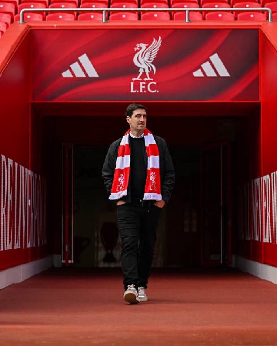 Lfc_mutlaq's tweet photo. متى يبدأ الموسم عشان يرثع فيهم إيراولا 🔥❤️ https://t.co/4EzxFSWlXw