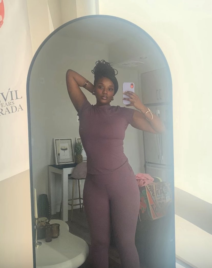 CynNotABaddie's tweet photo. I’m Alive https://t.co/JGXZmkNIWy