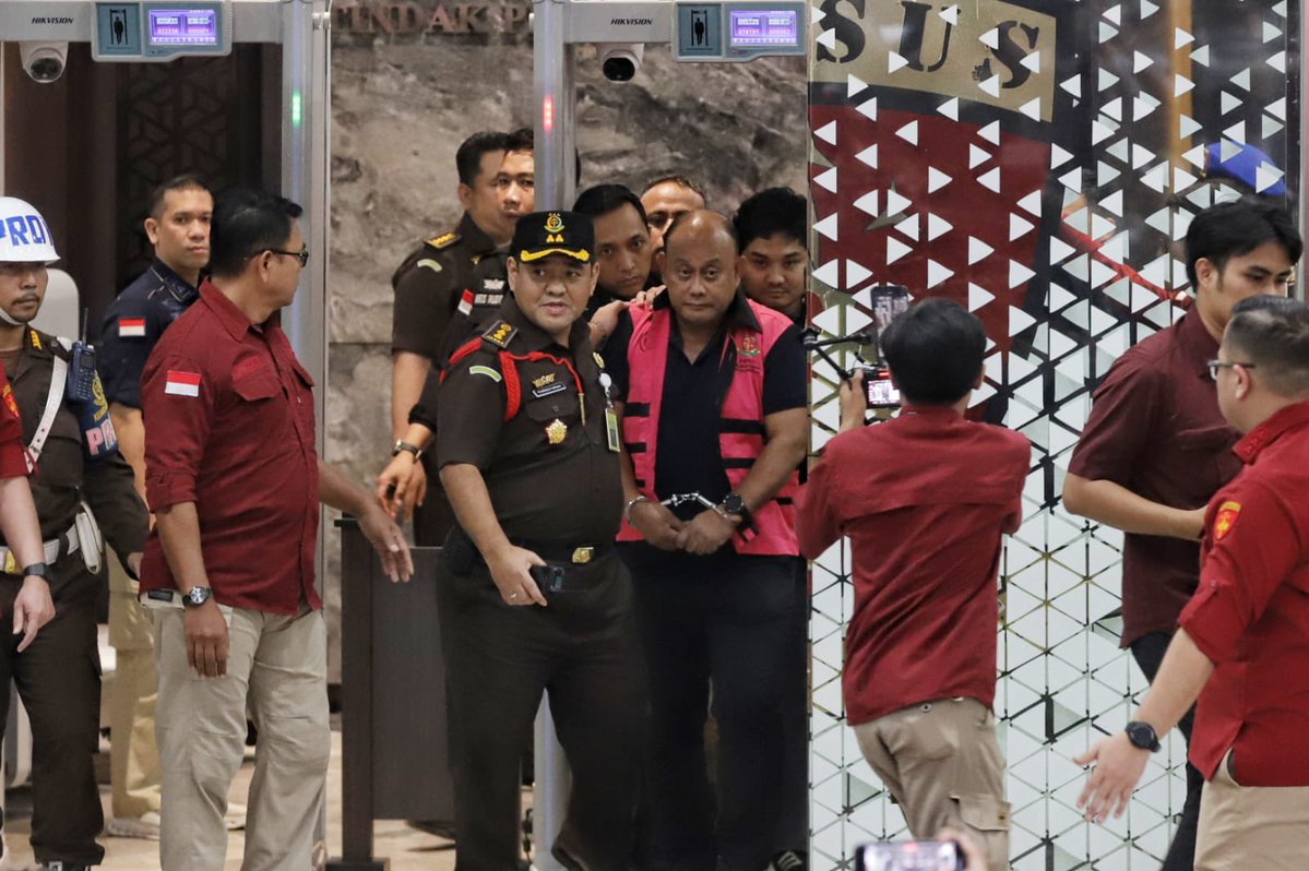 bagbow69's tweet photo. Thank you, May. Semuanya cukup. Olahraga, cukup. Kerja, cukup. Pertemanan, cukup. Seimbang. Gak mesti ngotot di segala sektor. Sehat-sehat semua. https://t.co/dbepfRd2ui