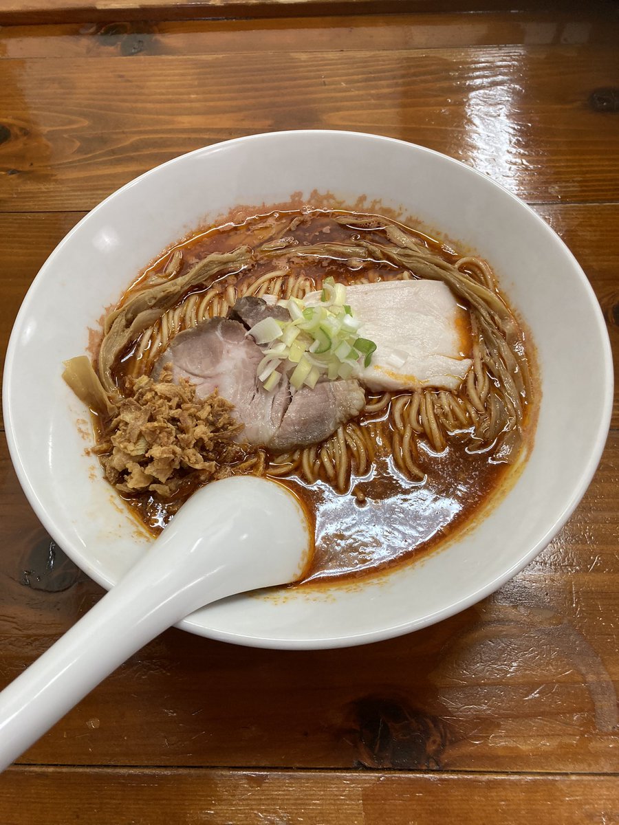 ramenseijitsu's tweet photo. おはようございます。
本日も通常通り11:00～14:30で営業致します。

限定はチリトマトらぁ麺¥950です。どちらも細麺です。太麺お声がけ下さい。

メンマは角切りに変わってます。

⚠️明日6/6(土)は定休日です⚠️

ご来店お待ちしております🙇‍♂️ https://t.co/mjOu4uLPMd