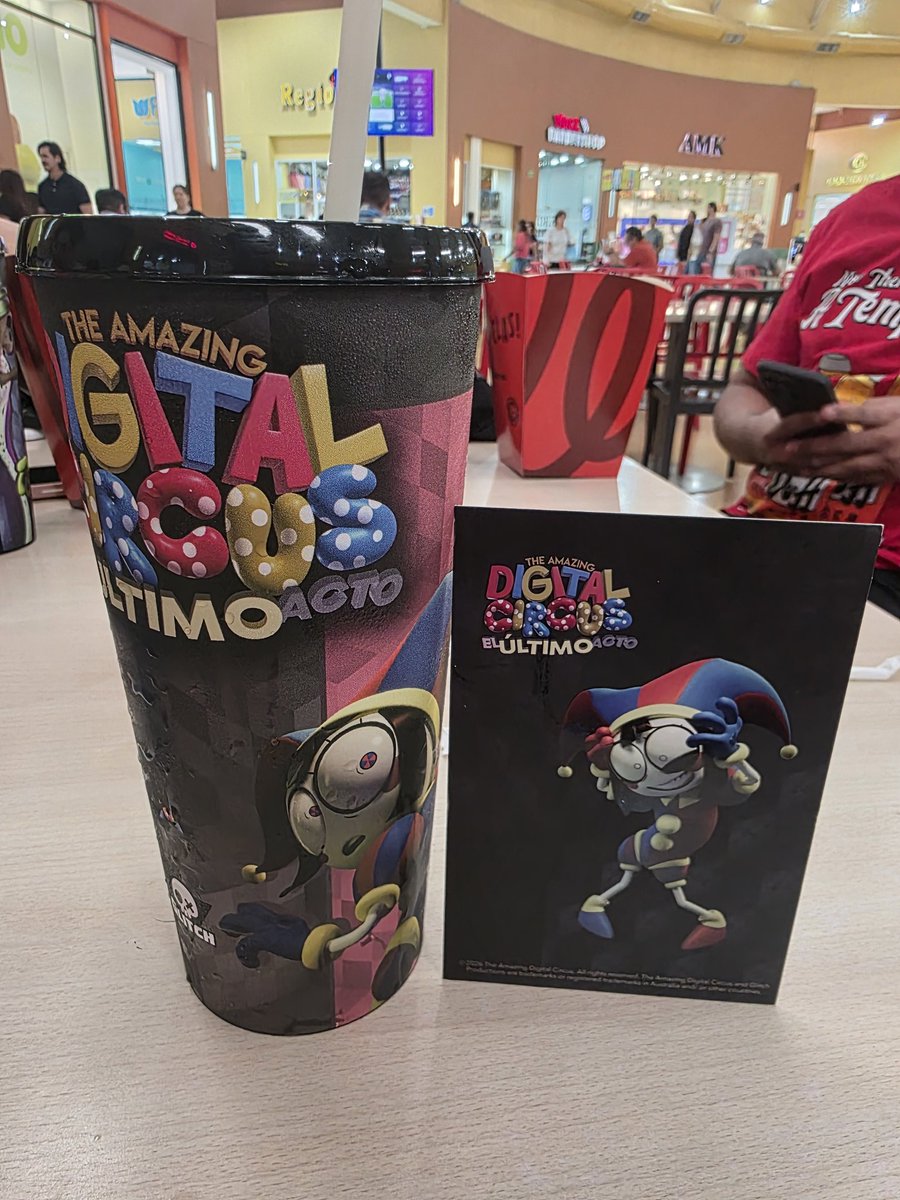 Kaedex_01's tweet photo. Esperando a que empiece.🤡
#TDAC #cinemex https://t.co/Q3DzzUTTgf