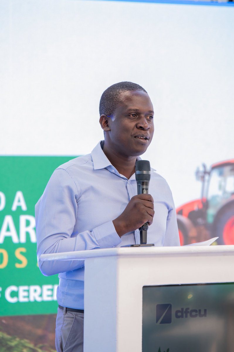 dfcugroup's tweet photo. 3/4 

Continuous learning is at the heart of successful farming. That is why Koudijs has proudly supported the Best Farmers initiative for the past 11 years, remaining committed to empowering farmers through knowledge. - Dr Geoffrey Mukama Technical Sales Officer, Koudijs https://t.co/V161yNp4SS