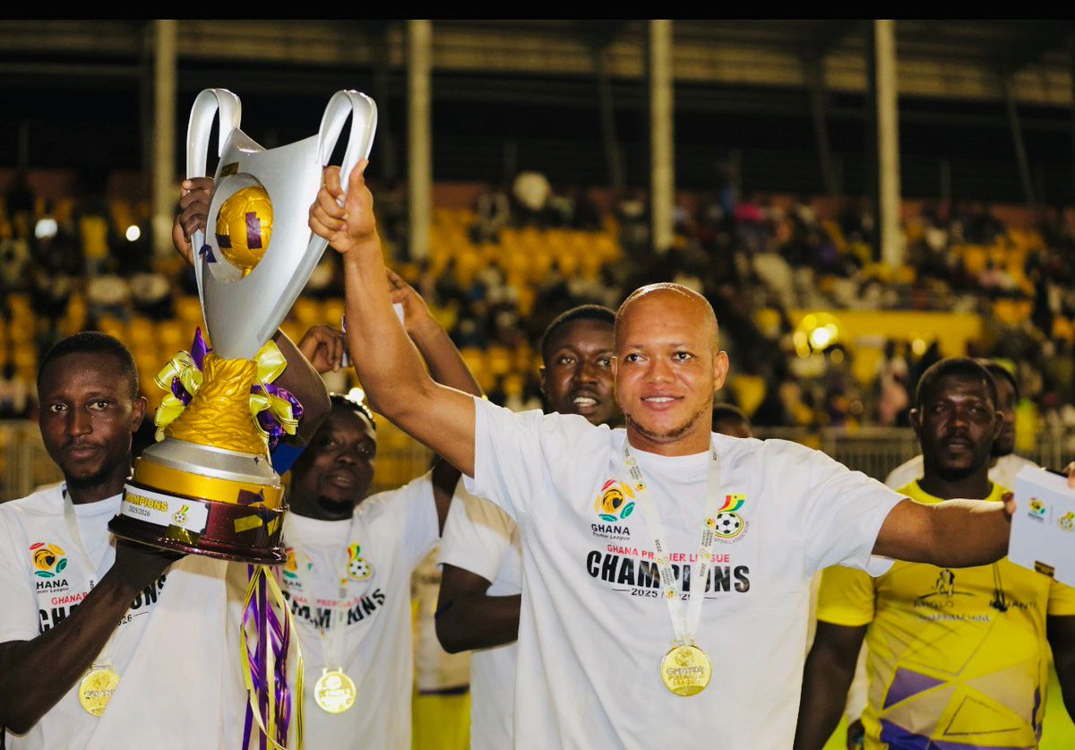 SportsMidfield's tweet photo. 🏆 THE KING OF GHANA! 👑
Huge congrats to SportsMidfield’s very own Sulemana Fatawu &amp; Medeama SC on capturing Ghana Premier League title!🥇🇬🇭
​An unbelievable season capped off with ultimate prize. Hard work always meets its reward. Stand tall, Champion!🙌⚽🔥
​#Medeama #GPL #GFA https://t.co/FBIuiMiEBb