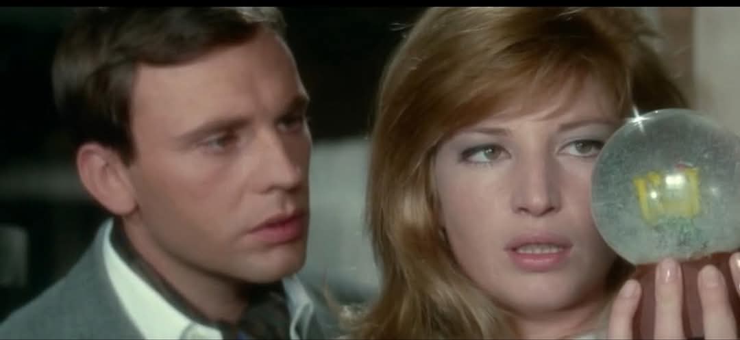 Catheri76947001's tweet photo. Pour @RuizVelvet92 @fferaerts @DeriveryLiliane @mariclairbol
@SetbouneD
Bonne soirée 💋💋💋
#Trintignant
#MonicaVitti
💋👋 https://t.co/PLGuX0XB8Z
