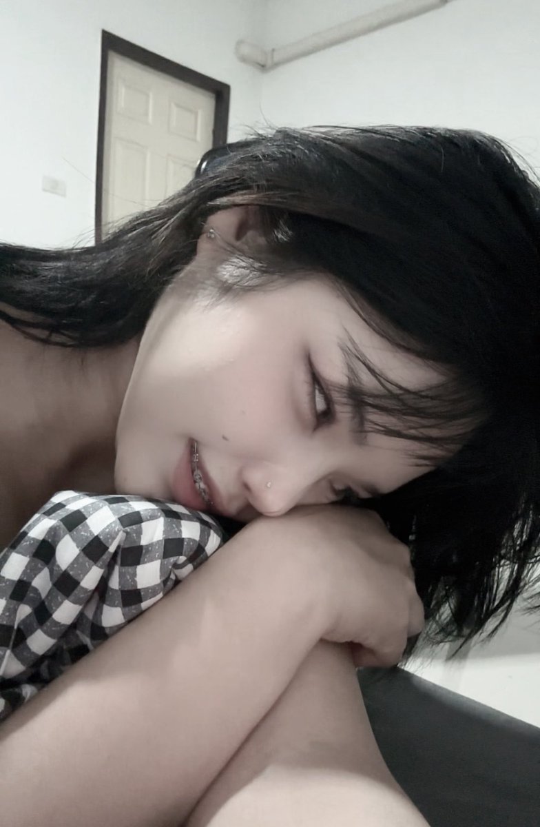 tim3qer's tweet photo. ดึกแล้วอย่าเพิ่งกลับ https://t.co/YrkUWomQBD