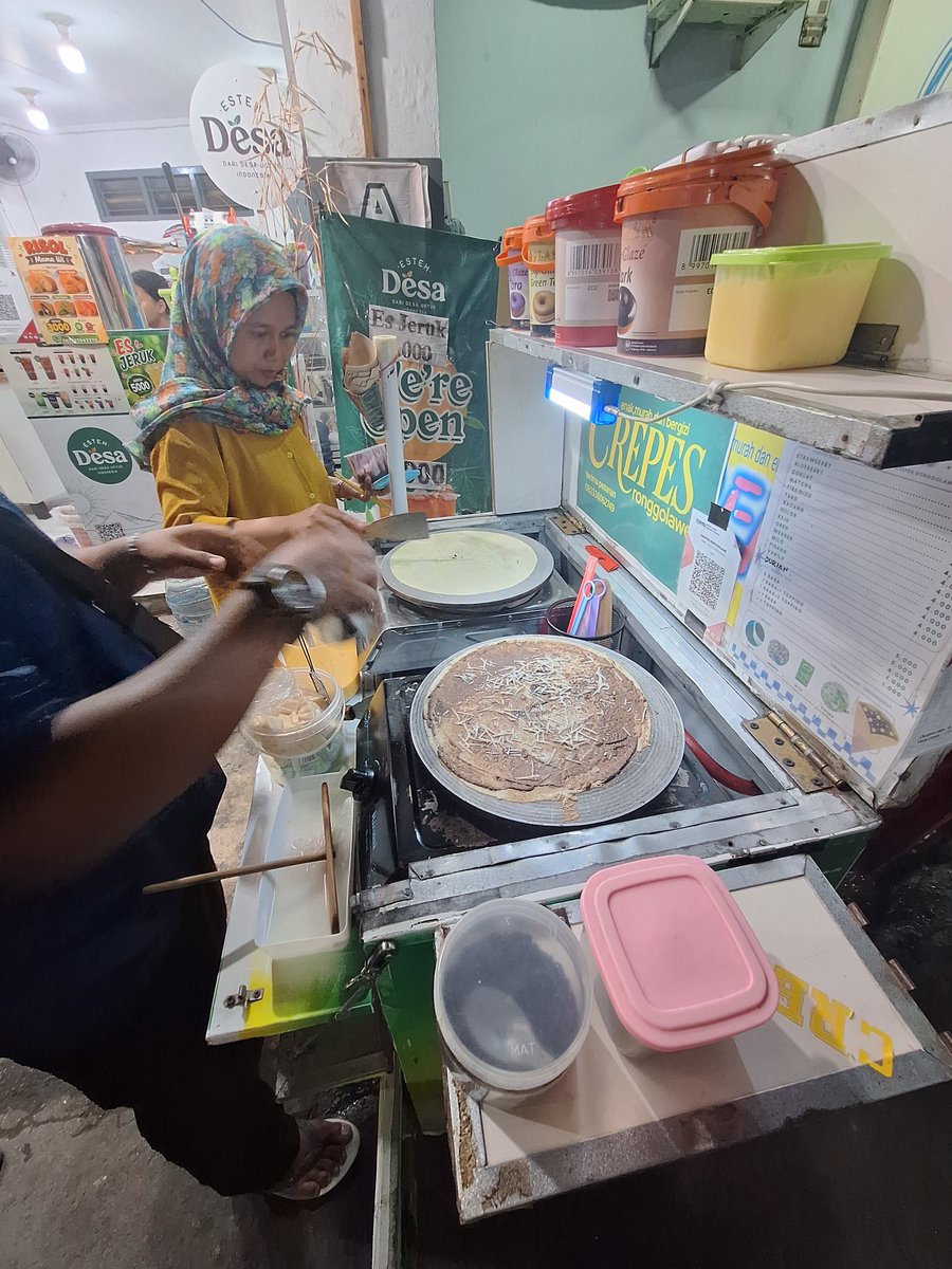 aarazo0's tweet photo. Pen crepes lgih https://t.co/O2ezSujep7