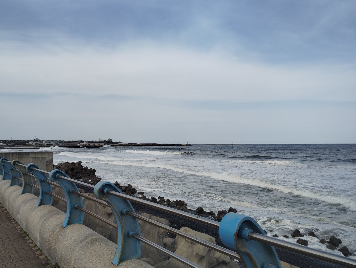 DuttiCreative's tweet photo. はえ〜〜すっごい！
大洗水族館と金閣寺でやってみた https://t.co/VRdgmPkRf5